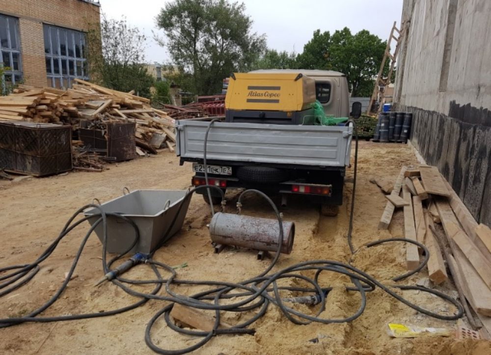 Компрессор Прокат компрессора Atlas Copco 287Cd с отбойными молотками взять в аренду, заказать, цены, услуги - Кызыл