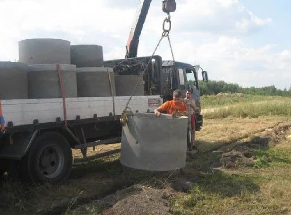 Перевозка бетонных колец и колодцев манипулятором стоимость услуг и где заказать - Кызыл