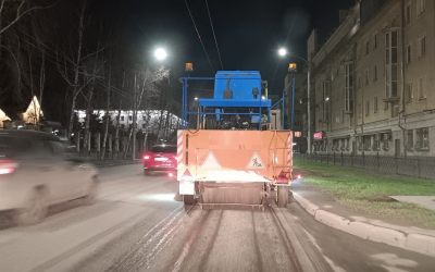 Уборка улиц и дорог спецтехникой и дорожными уборочными машинами - Кызыл, цены, предложения специалистов